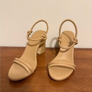 Steve Madden Harrlow Tan Sandals